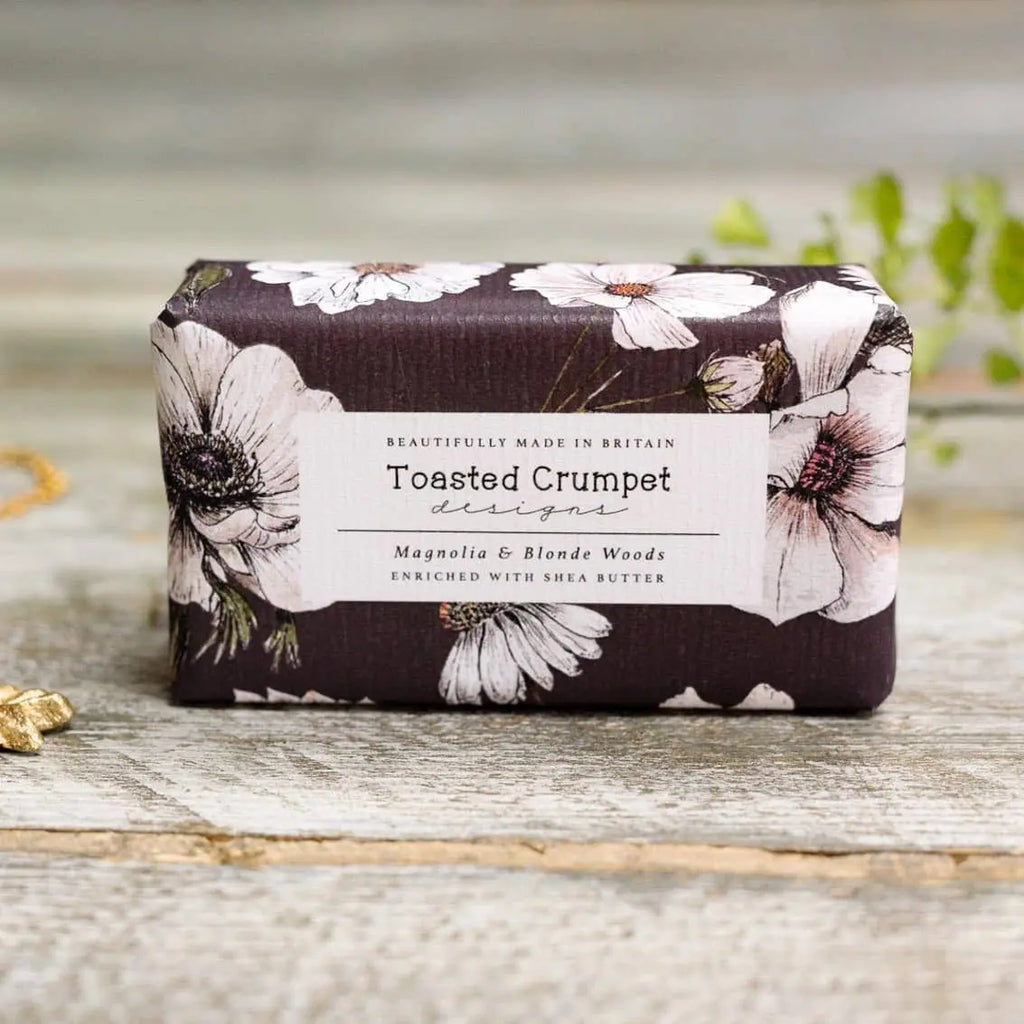 Magnolia & Blonde Woods Soap (Blanc Collection) Toasted Crumpet