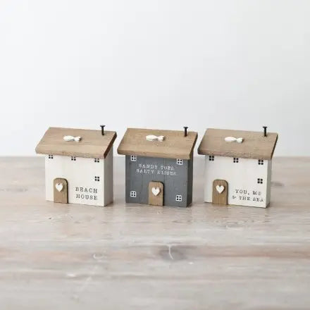 Wooden Beach House Gainsborough Giftware