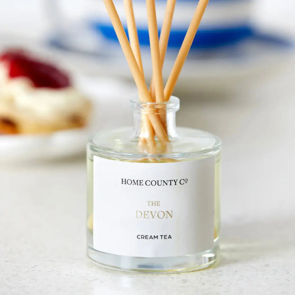 Home County Candle Co - The Hampshire Reer Diffuser, Rosewood + Velvet Moss Home County Co.