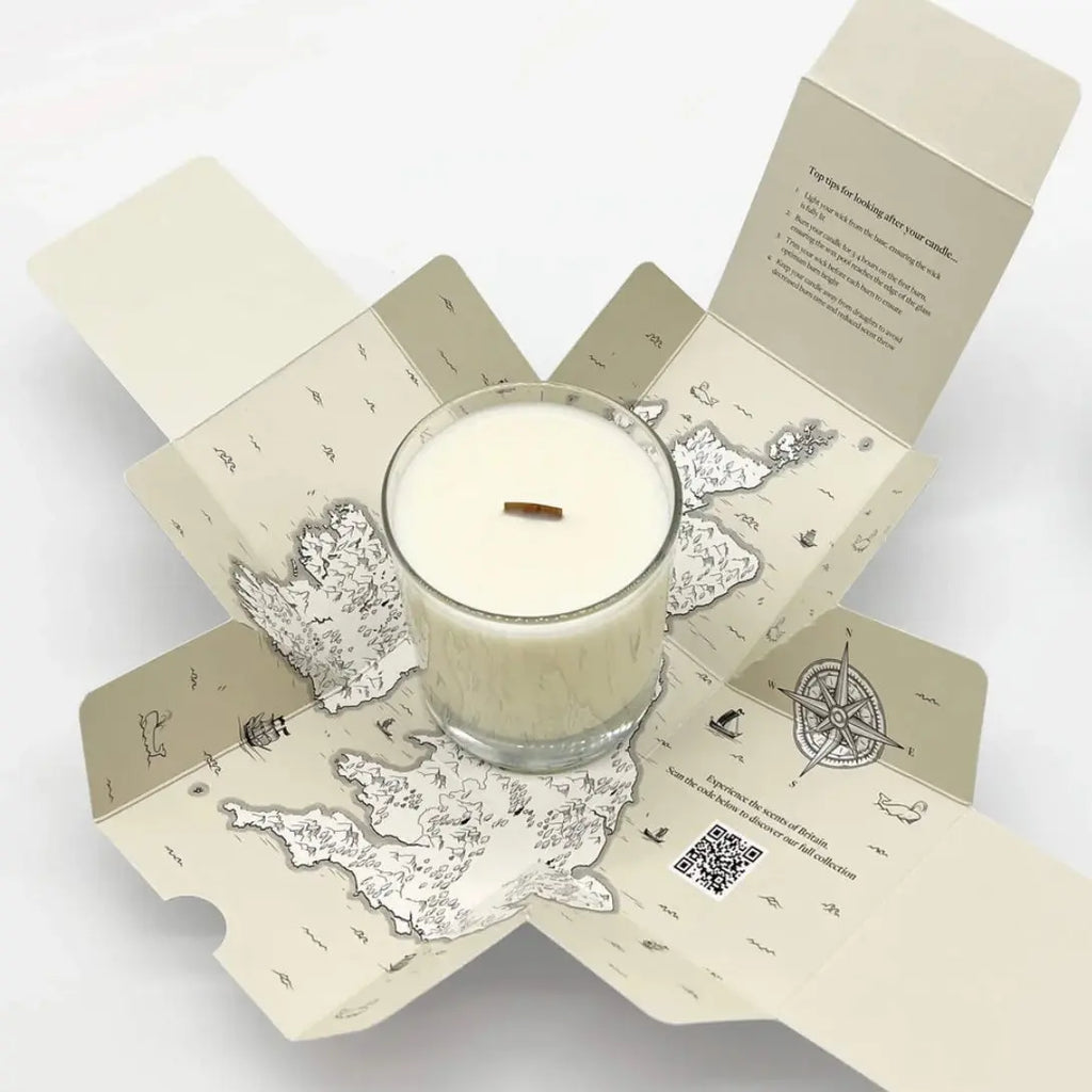 Home County Candle Co - The Hampshire Candle, Rosewood + Velvet Moss Home County Co.