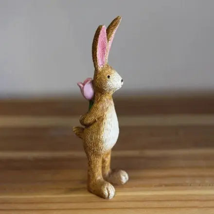 Jasper Rabbit With Rose Gainsborough Giftware