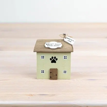 Wooden House - Muddy Paws Live Here Gainsborough Giftware